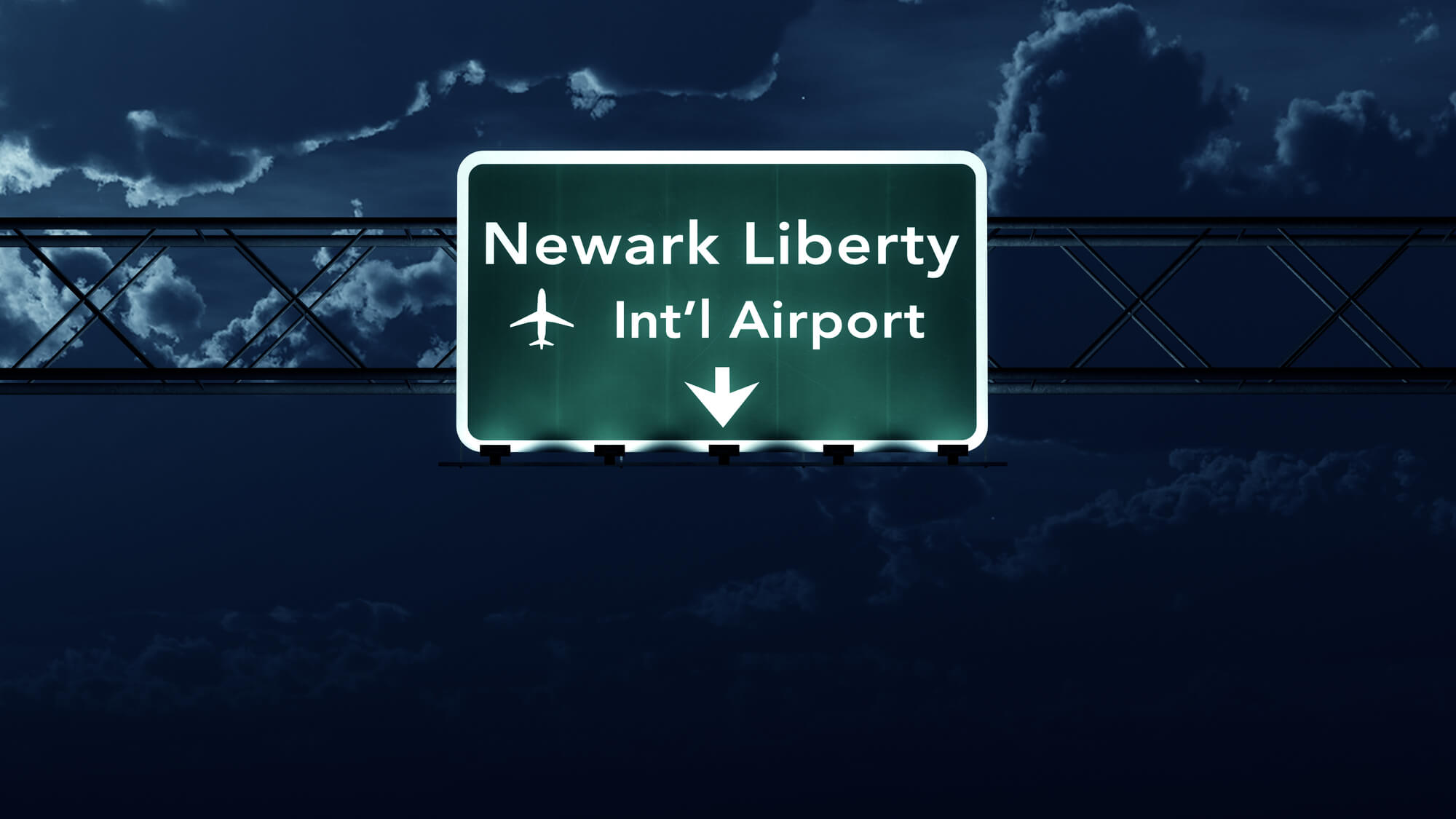newark airport road sign