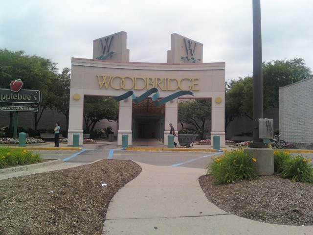 woodbridge mall
